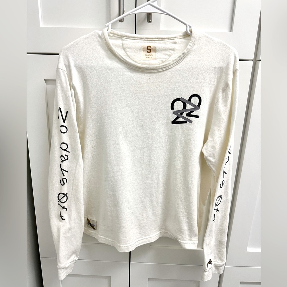 Tracksmith NDO original Grayboy Long Sleeve size small cream